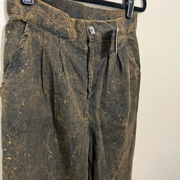 Urban Renewal Remnants Acid Wash Twill Pant S brown pleated pockets NWT - Picture 11 of 15